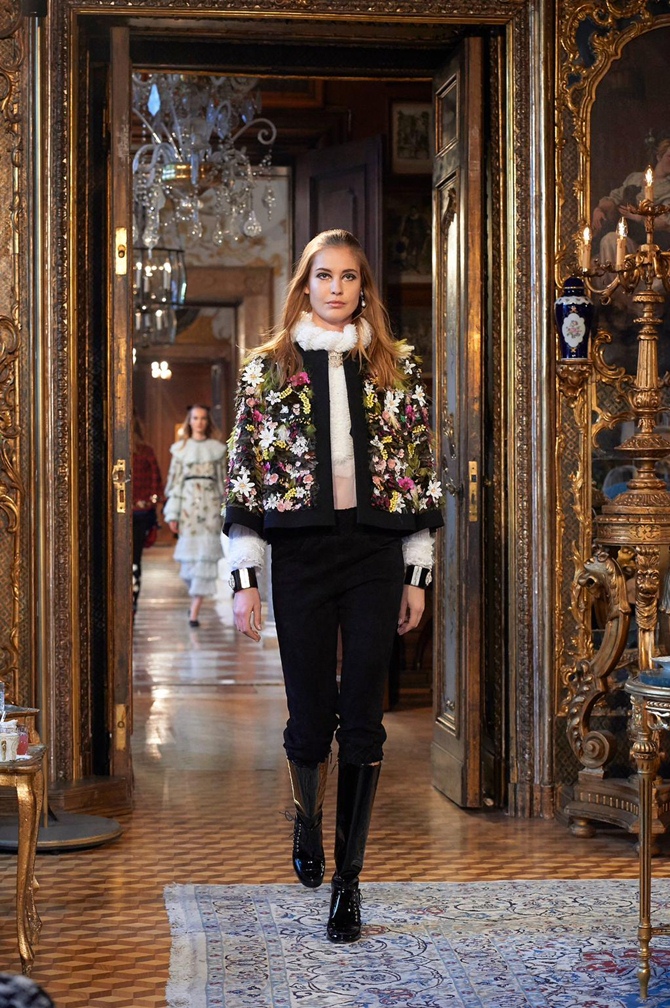 Chanel Métiers d’Art Show | Tempo da Delicadeza