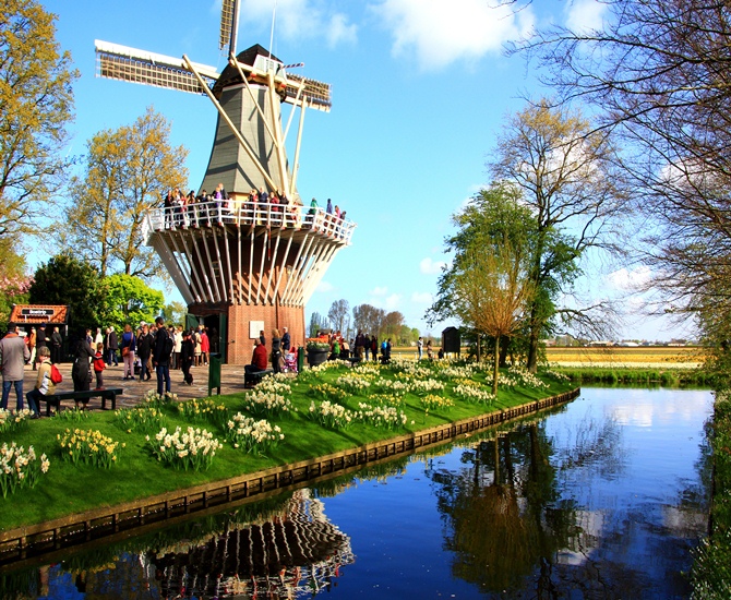  Keukenhof, the most beautiful spring garden in the world