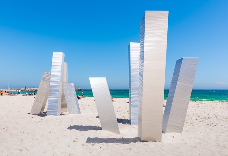 Aliesha Mafrici, Statis III, Sculpture by the Sea, Cottesloe 2017. Photo Richard Watson