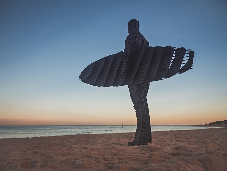 April Pine, Pause, Sculpture by the Sea, Cottesloe 2017. Photo Hugh Sando